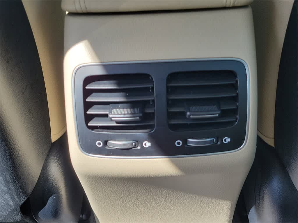 2015 Kia Cadenza Premium 22