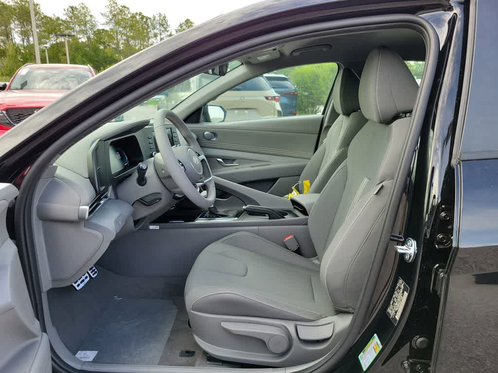 Thumbnail: 2026 Hyundai Elantra - 22