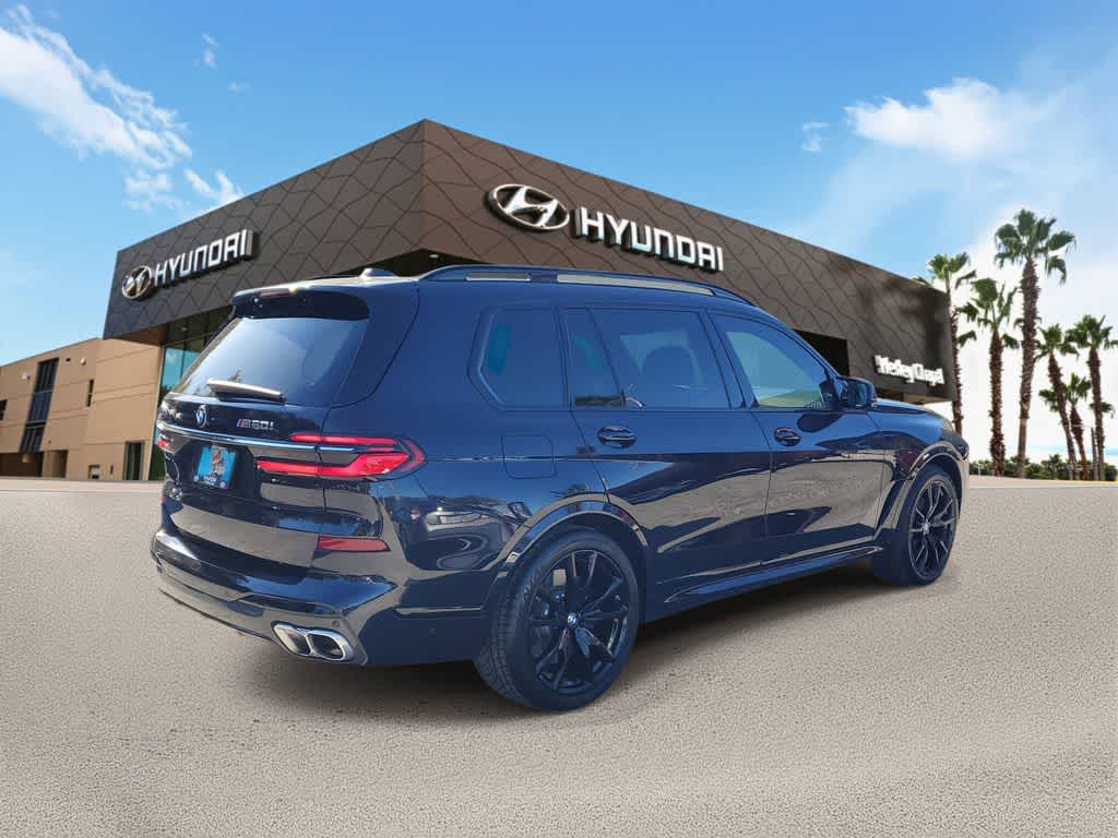 Thumbnail: 2024 BMW X7 - 3
