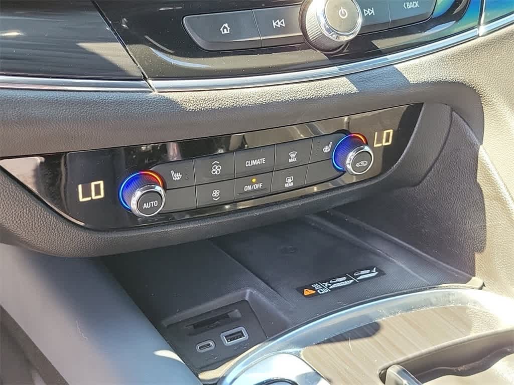 Thumbnail: 2022 Buick Enclave - 30