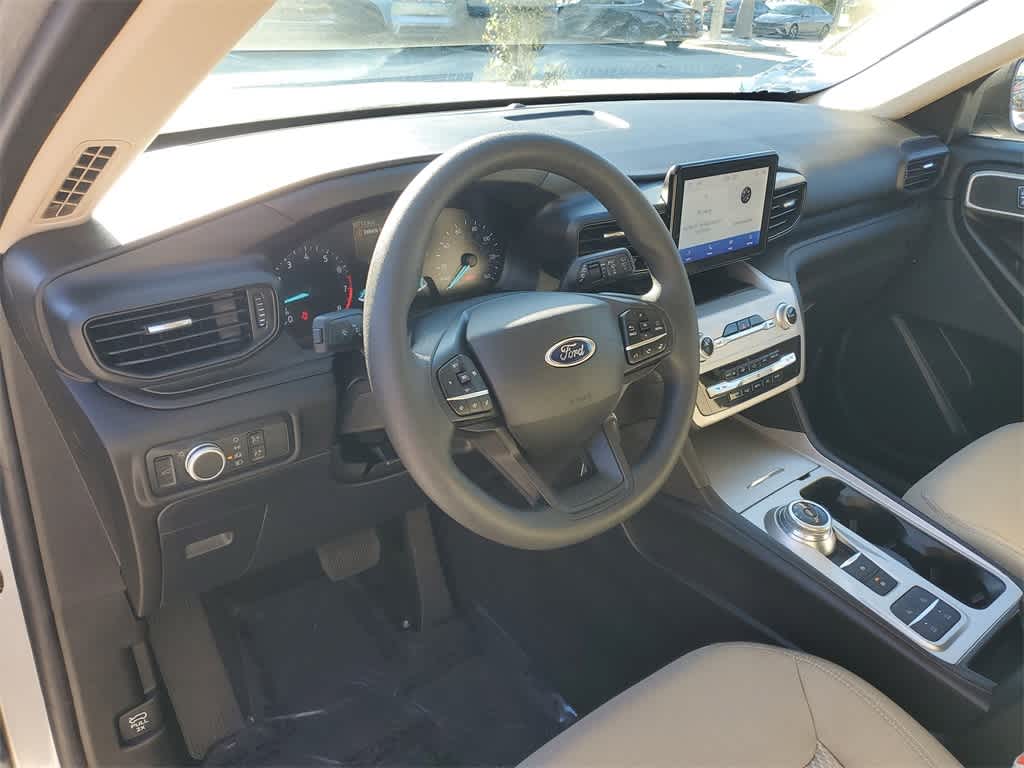 Thumbnail: 2022 Ford Explorer - 22