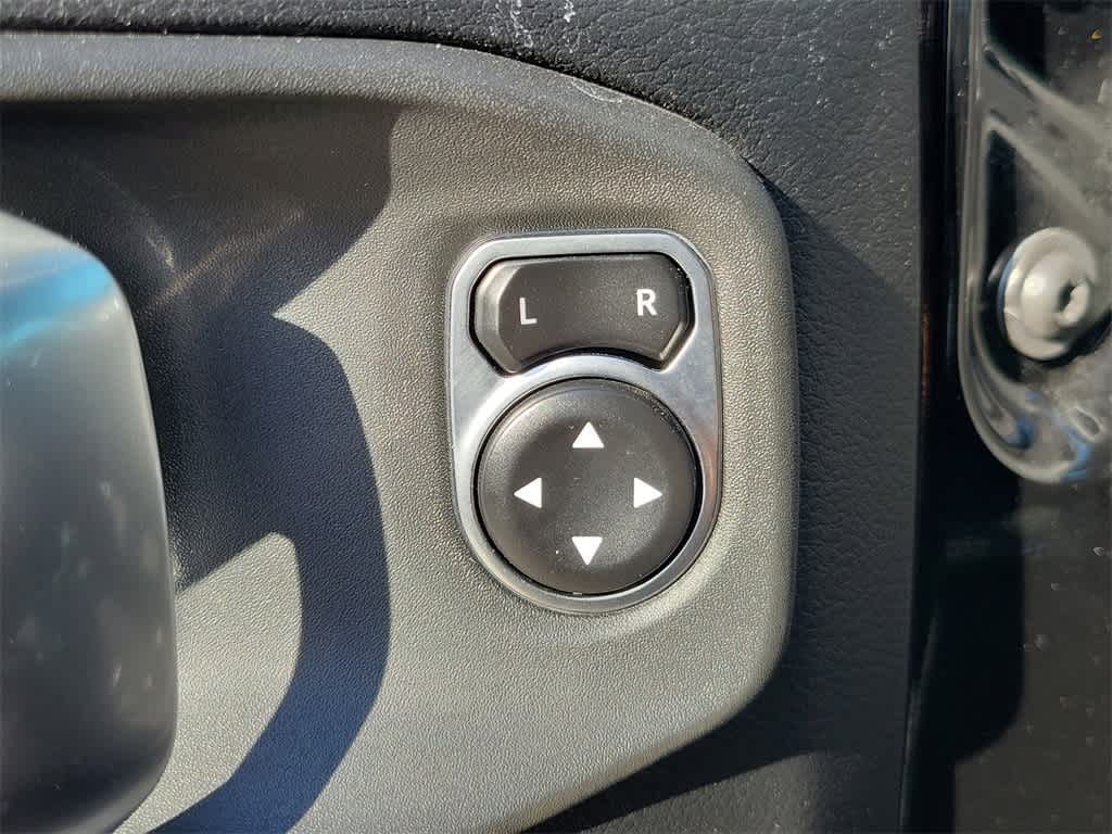 Thumbnail: 2020 Jeep Gladiator - 22