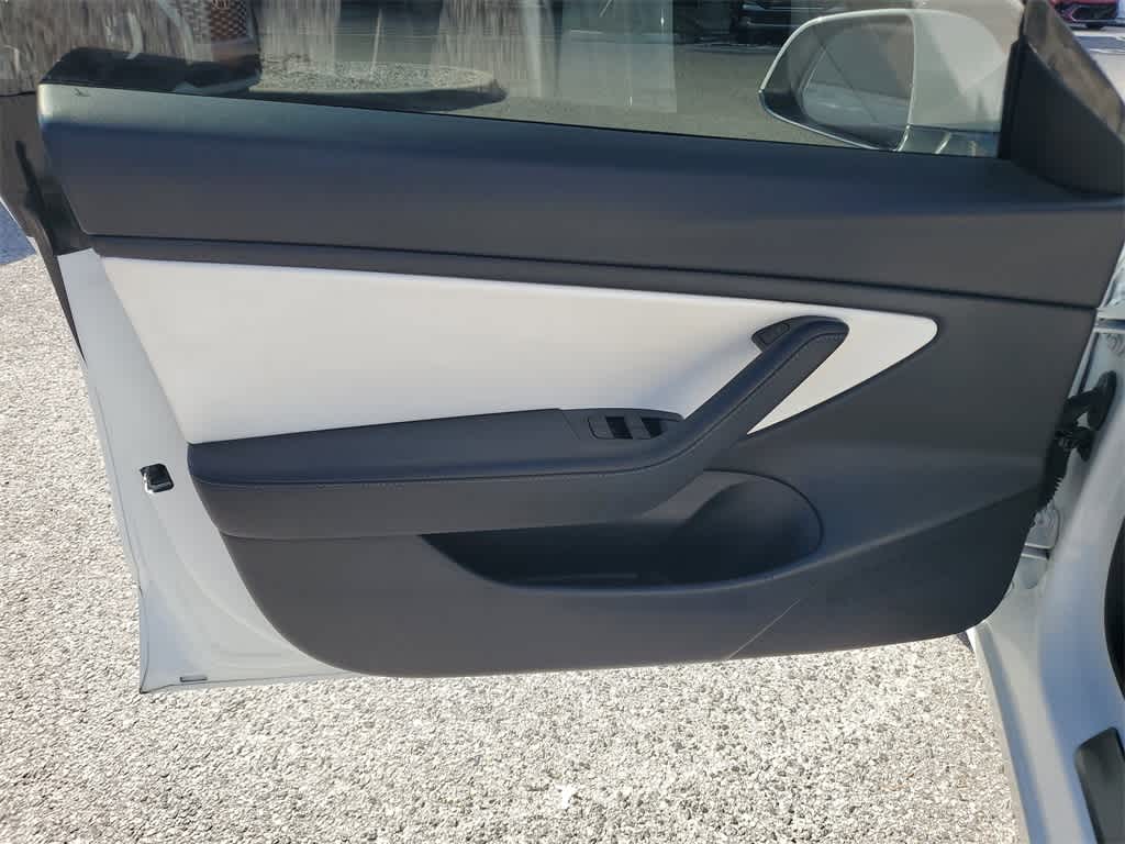 Thumbnail: 2020 Tesla Model 3 - 16