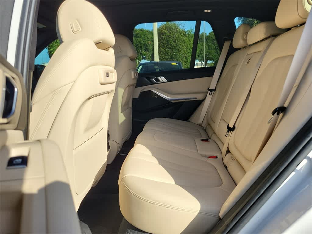 Thumbnail: 2019 BMW X5 - 14