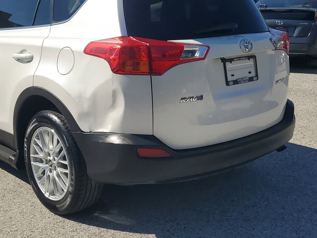 Thumbnail: 2015 Toyota RAV4 - 8