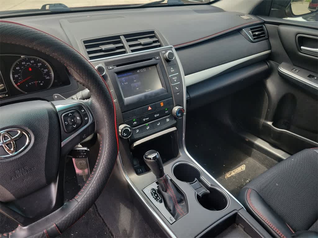 Thumbnail: 2016 Toyota Camry - 30