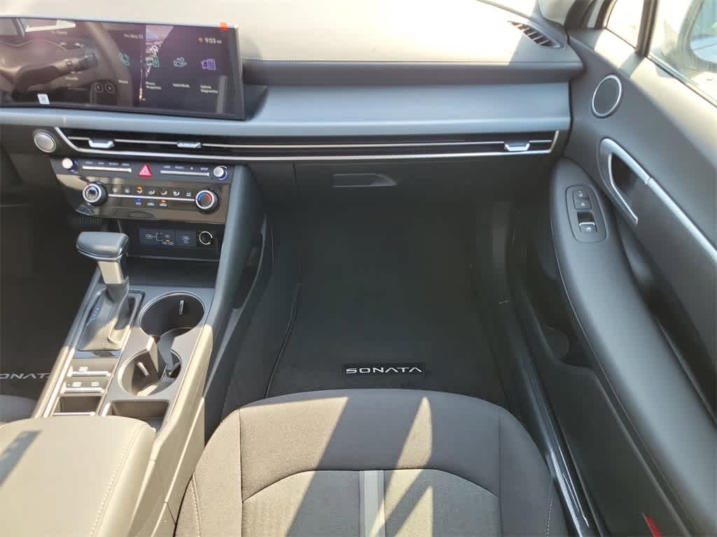 2025 Hyundai Sonata SE 11