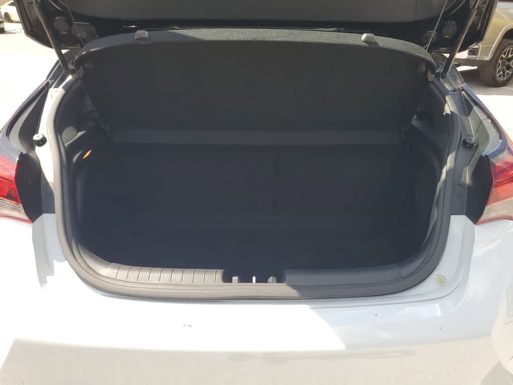 Thumbnail: 2020 Hyundai Veloster - 8