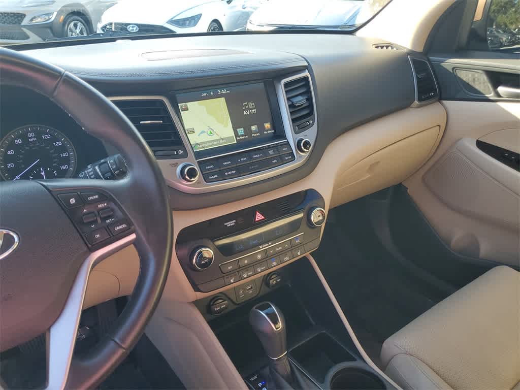 Thumbnail: 2017 Hyundai Tucson - 30