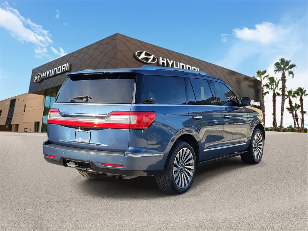 Thumbnail: 2019 Lincoln Navigator - 3