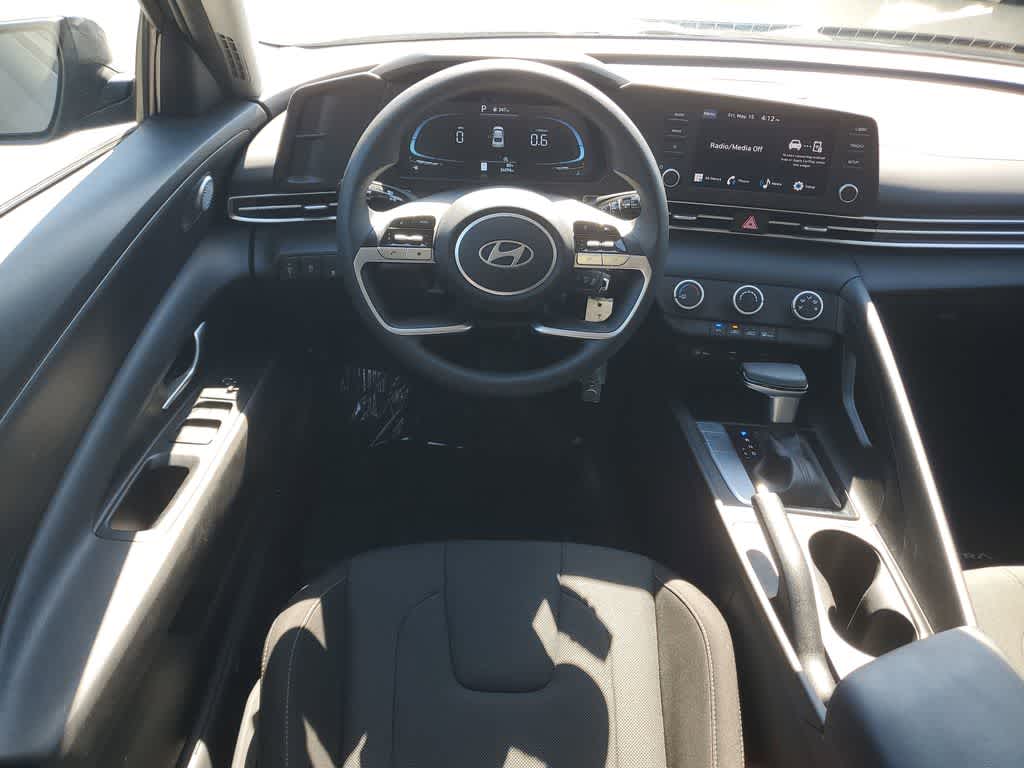 Thumbnail: 2024 Hyundai Elantra - 14