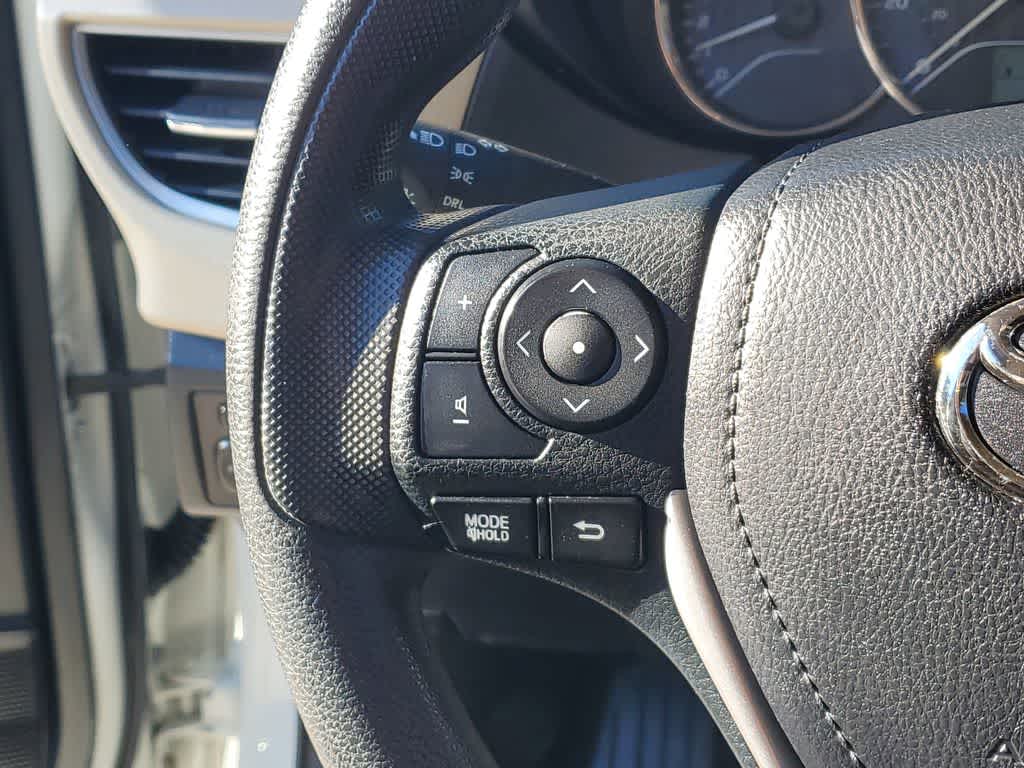 Thumbnail: 2015 Toyota Corolla - 26