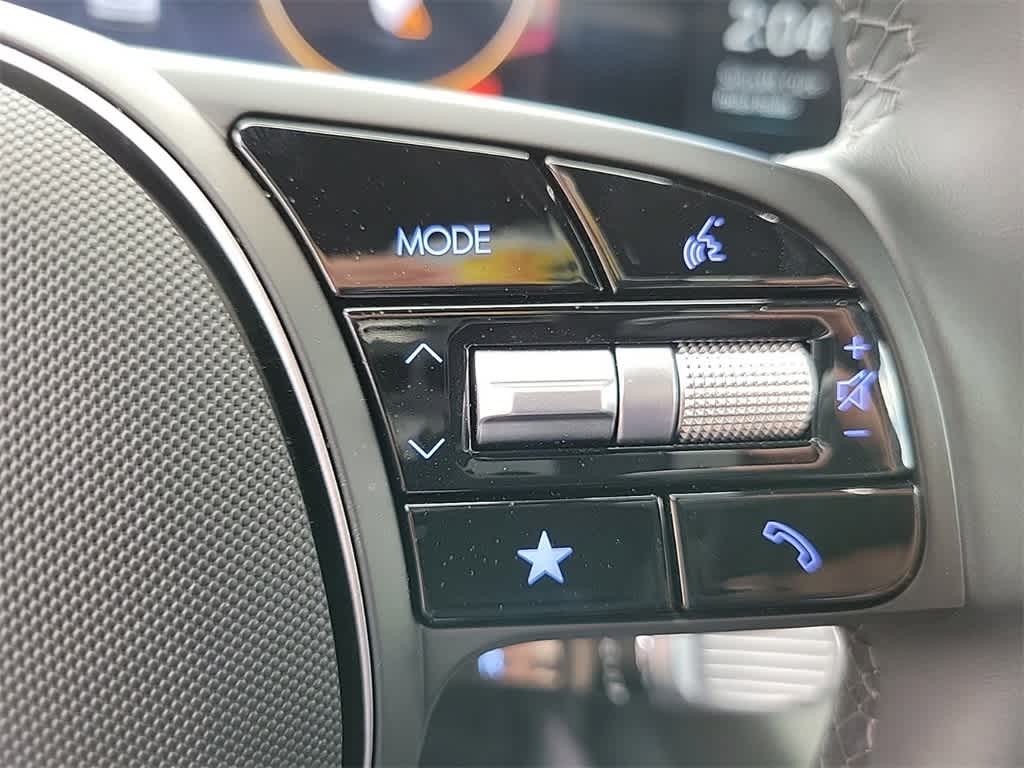 Thumbnail: 2023 Hyundai Ioniq 6 - 20