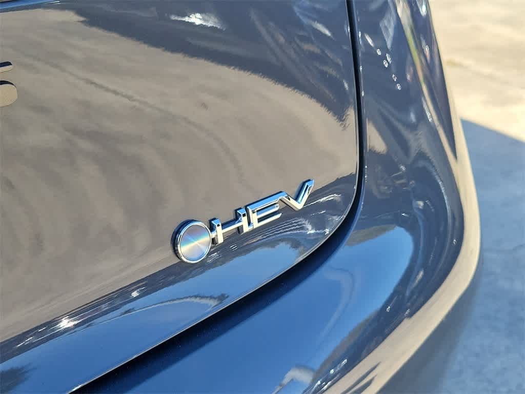 Thumbnail: 2024 Toyota Prius - 7