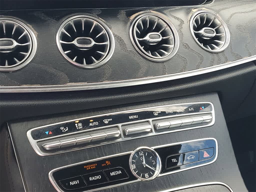 Thumbnail: 2018 Mercedes-Benz E-Class - 27