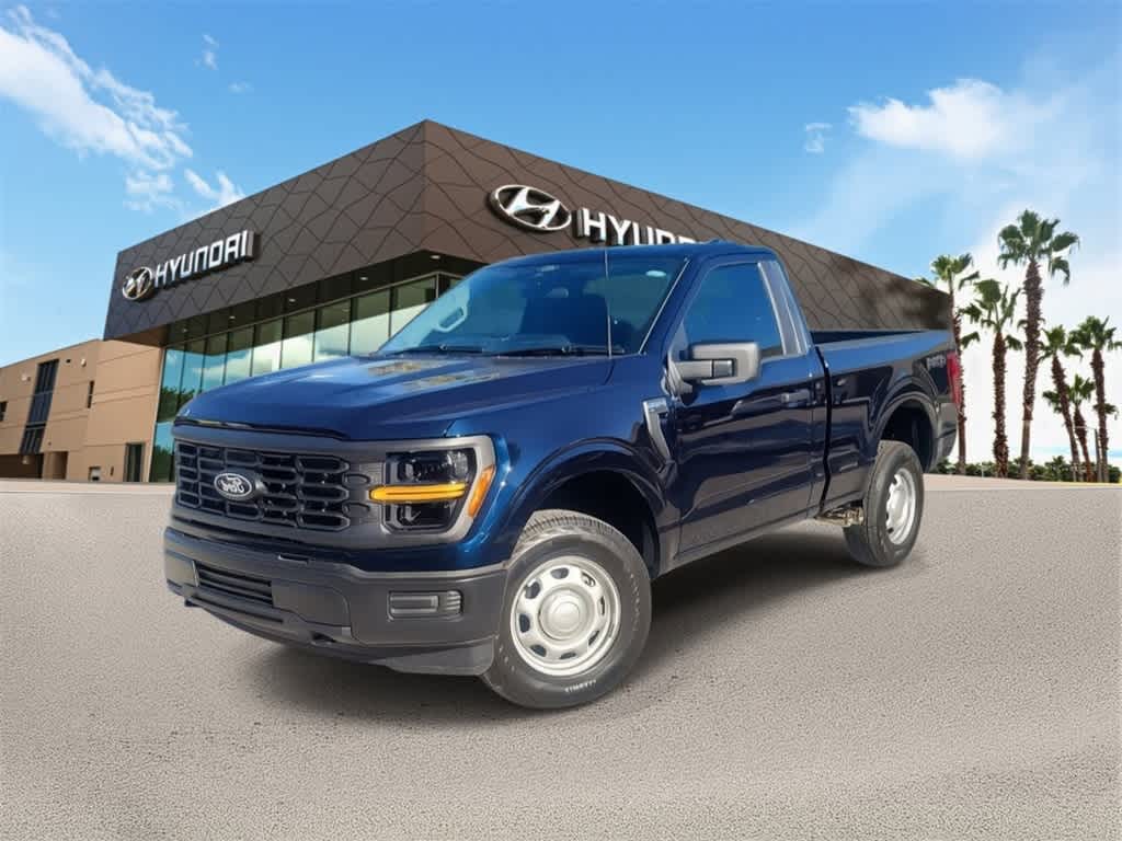 2025 Ford F-150 XL's photo