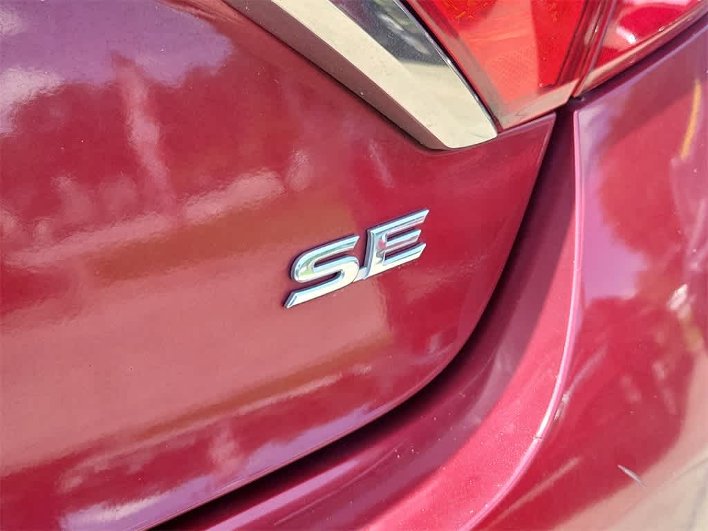 Thumbnail: 2016 Toyota Camry - 8