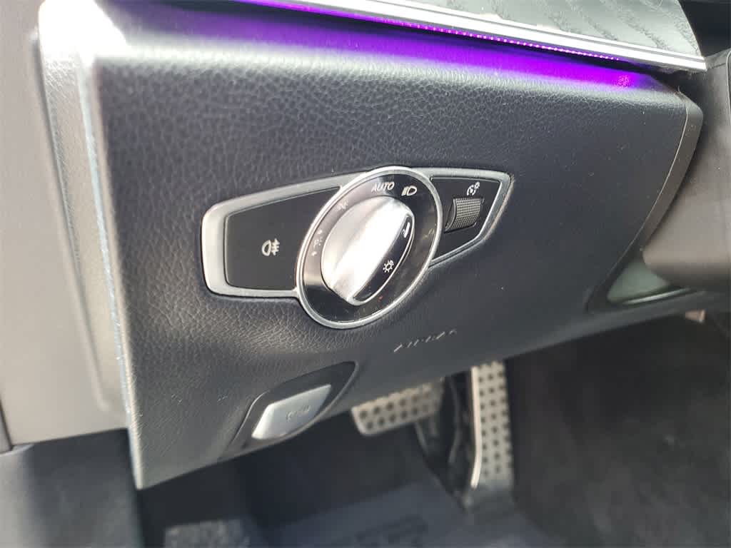 Thumbnail: 2018 Mercedes-Benz E-Class - 19