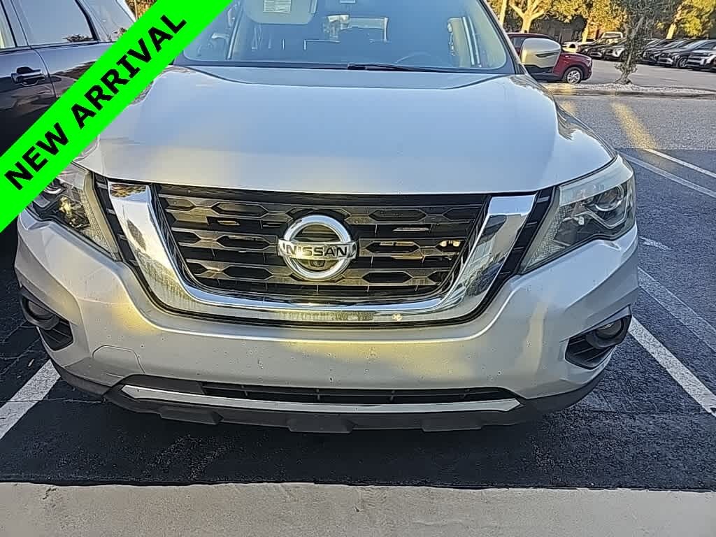 Used 2017 Nissan Pathfinder SL SUV