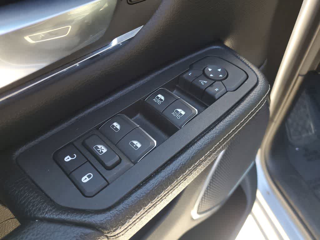 Thumbnail: 2025 RAM 1500 - 19