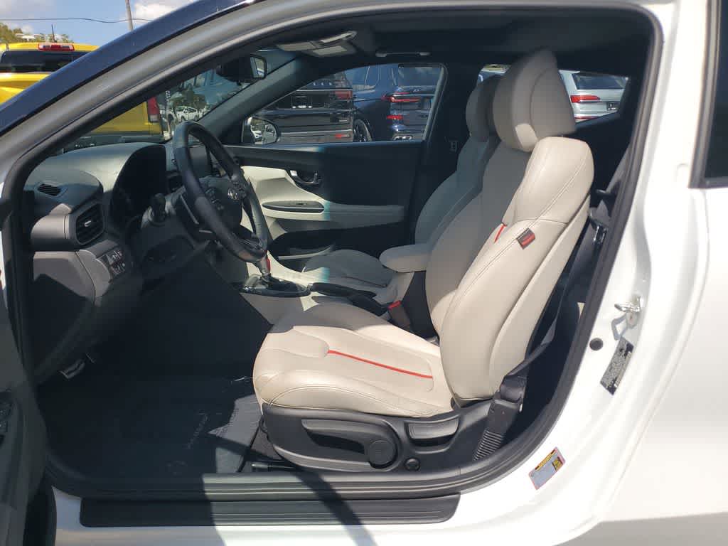 Thumbnail: 2020 Hyundai Veloster - 19