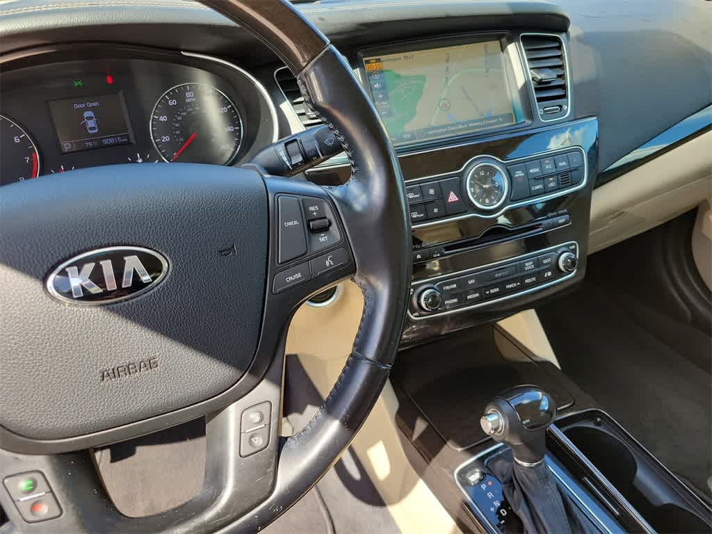 2015 Kia Cadenza Premium 37