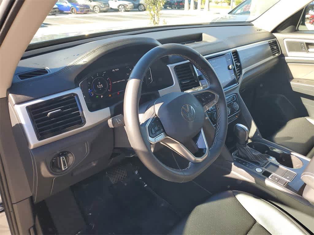 Thumbnail: 2022 Volkswagen Atlas - 22