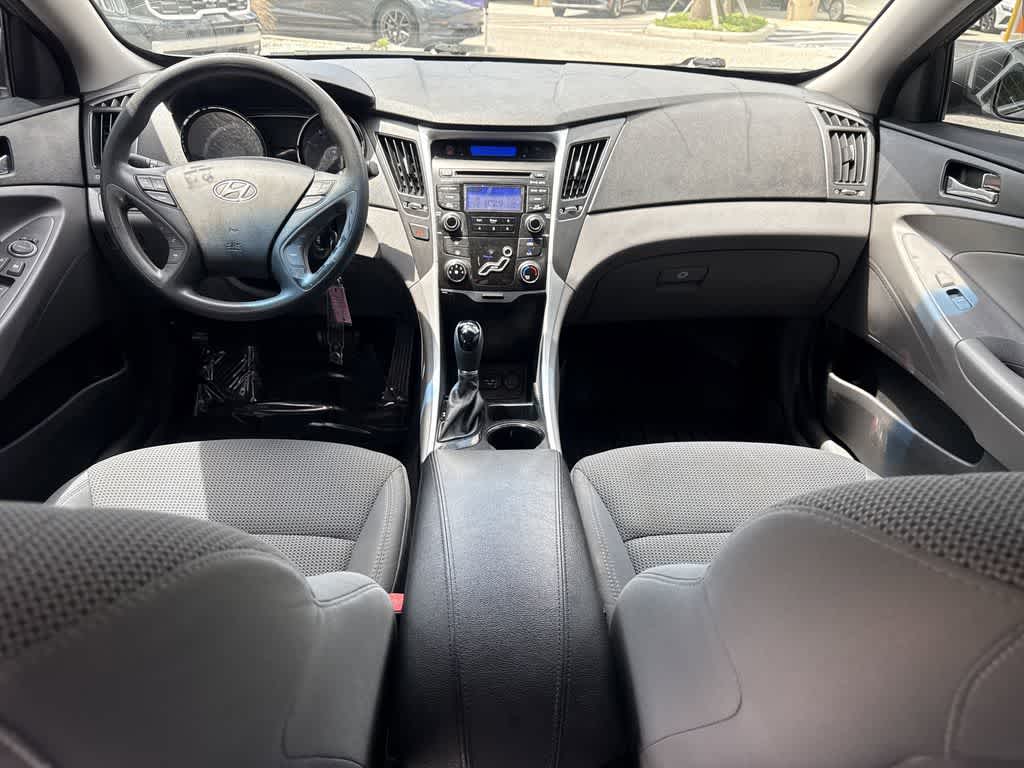 Thumbnail: 2013 Hyundai Sonata - 11