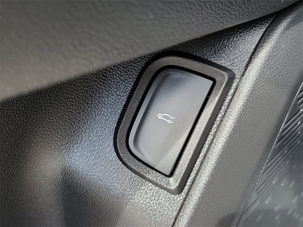 Thumbnail: 2025 Chevrolet Equinox - 22