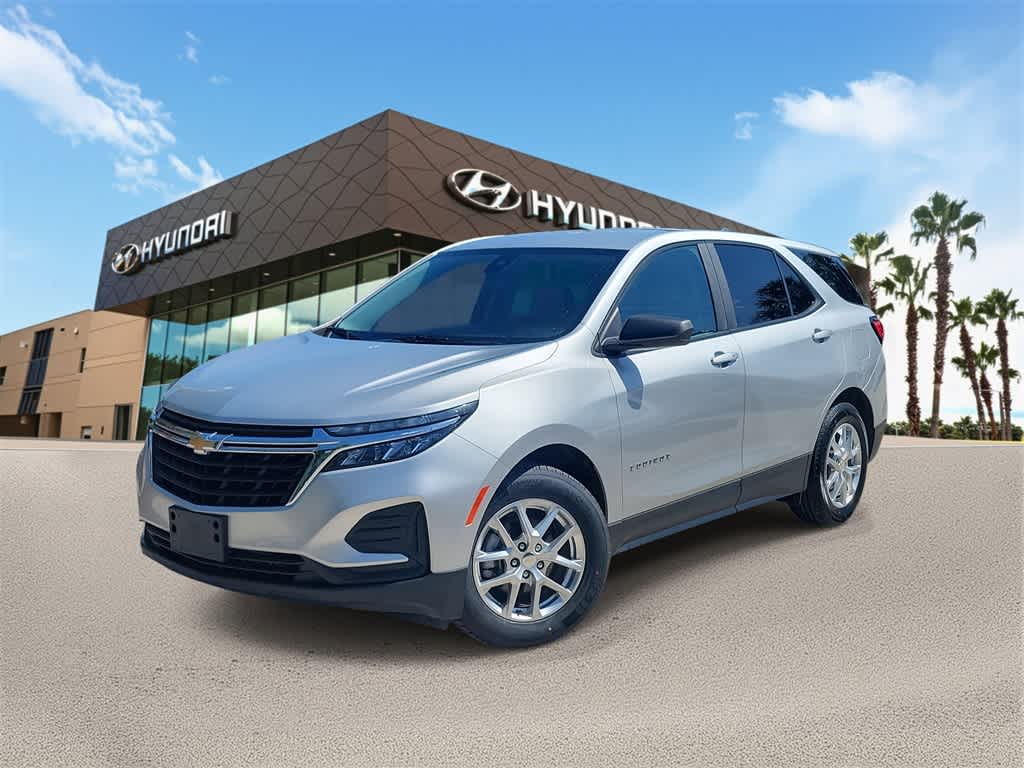 Thumbnail: 2022 Chevrolet Equinox - 1