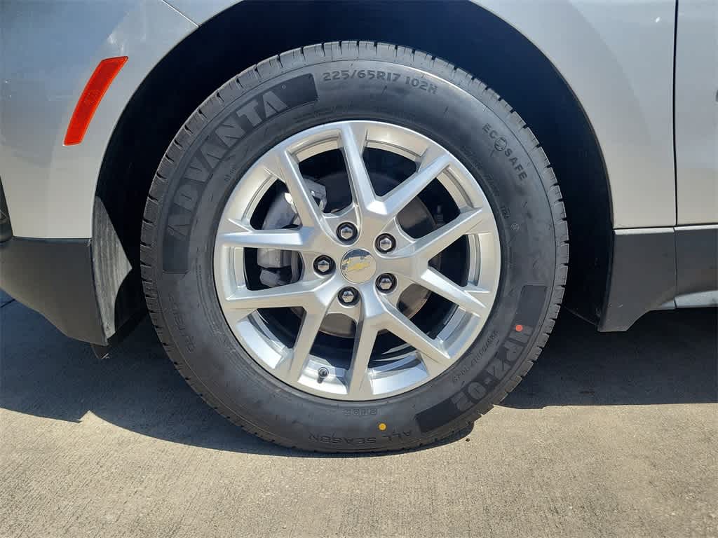 Thumbnail: 2022 Chevrolet Equinox - 5