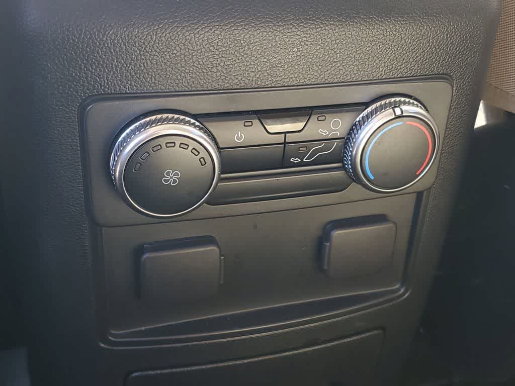 Thumbnail: 2022 Ford Explorer - 11