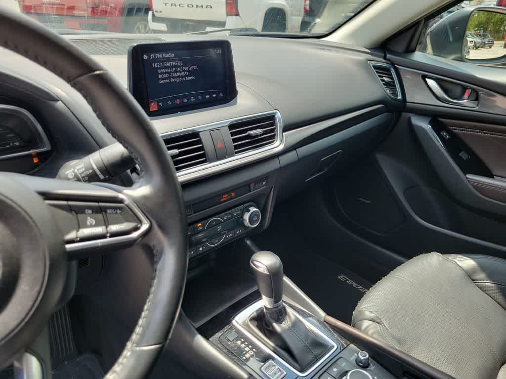 Thumbnail: 2018 Mazda Mazda3 - 32