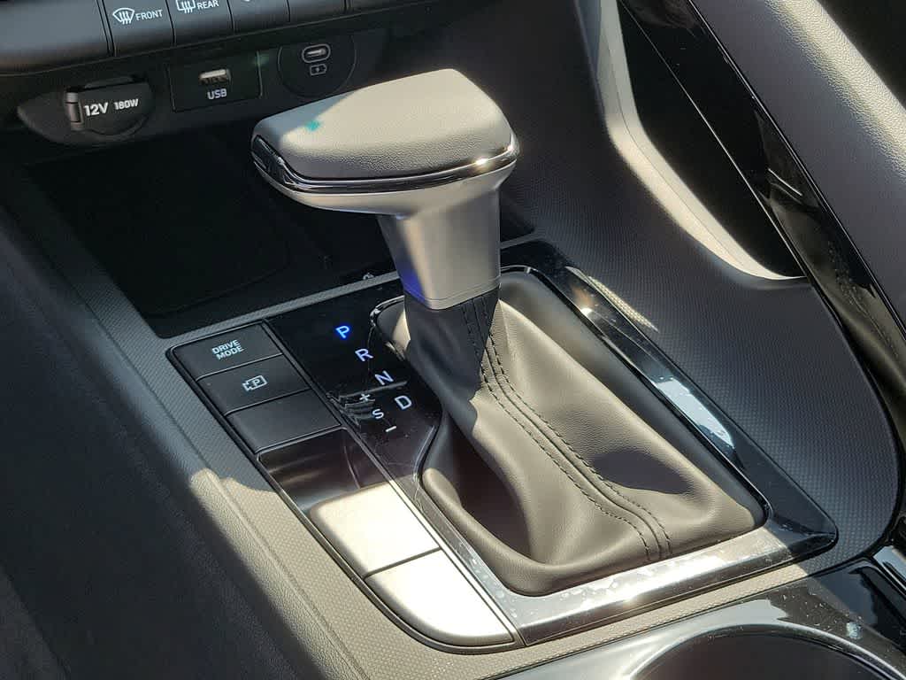 Thumbnail: 2025 Hyundai Elantra - 30