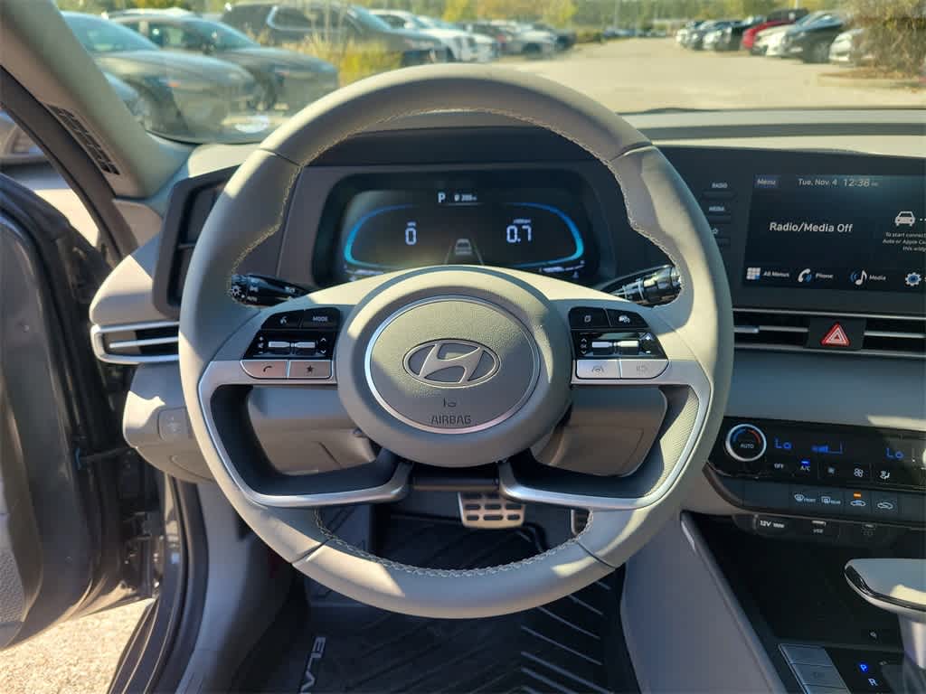 Thumbnail: 2025 Hyundai Elantra - 24