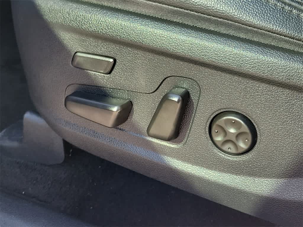 Thumbnail: 2020 Hyundai Santa Fe - 21