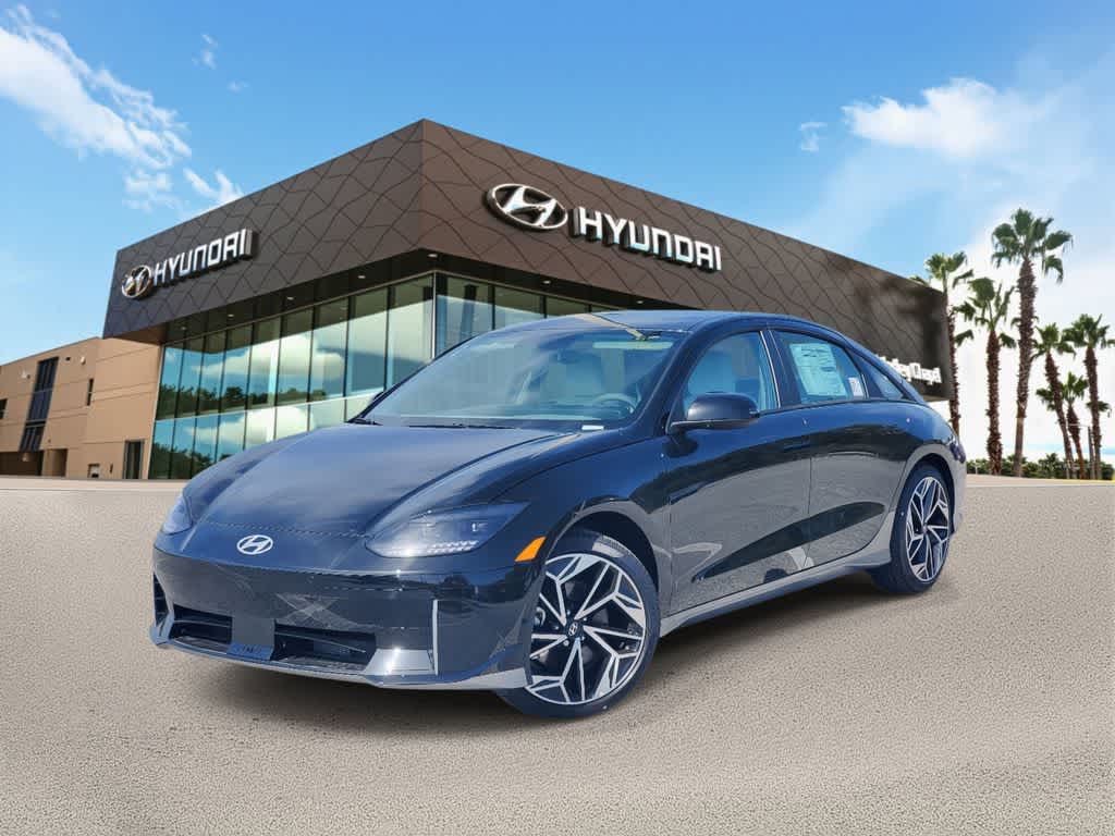 Thumbnail: 2023 Hyundai Ioniq 6 - 1