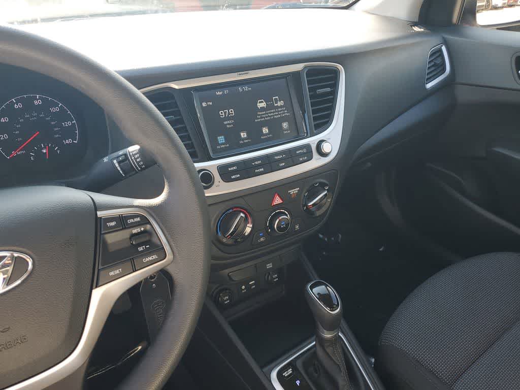 Thumbnail: 2022 Hyundai Accent - 30