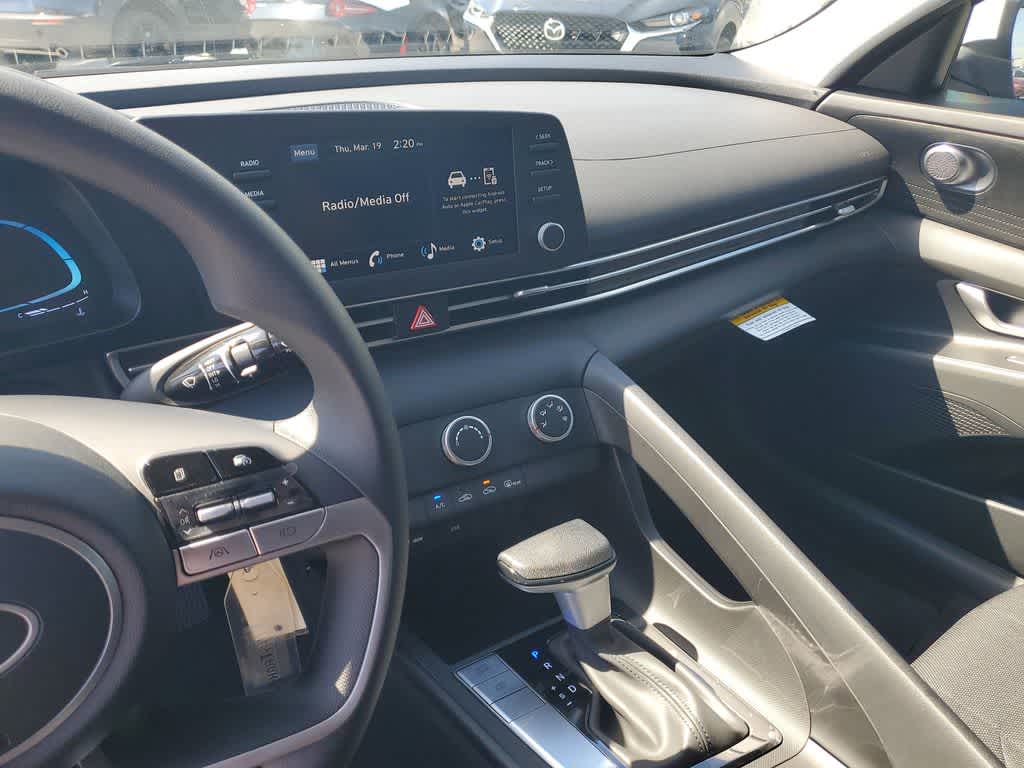 Thumbnail: 2026 Hyundai Elantra - 31