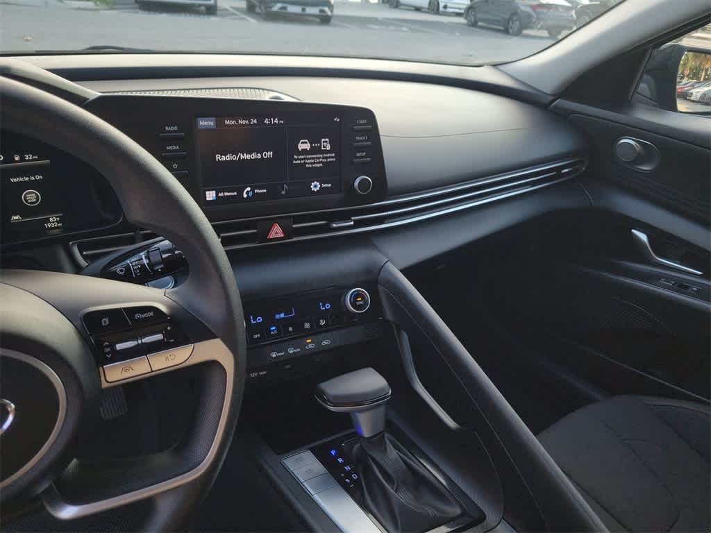 Thumbnail: 2023 Hyundai Elantra - 30