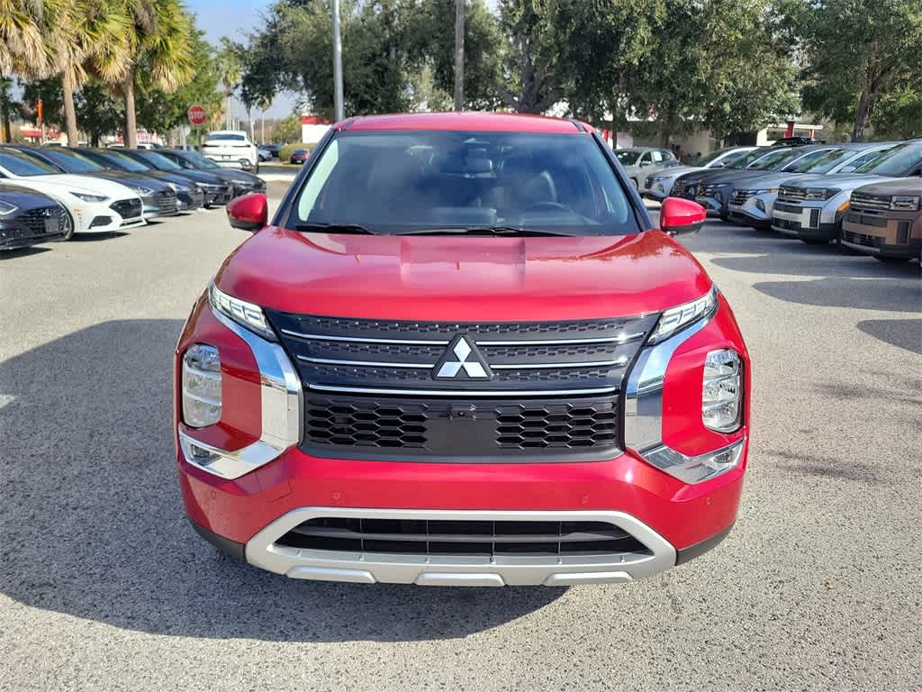 Thumbnail: 2024 Mitsubishi Outlander - 9