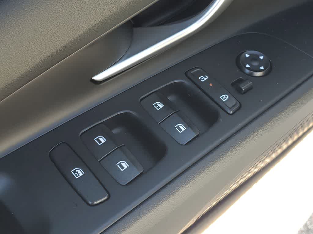 Thumbnail: 2026 Hyundai Elantra - 18