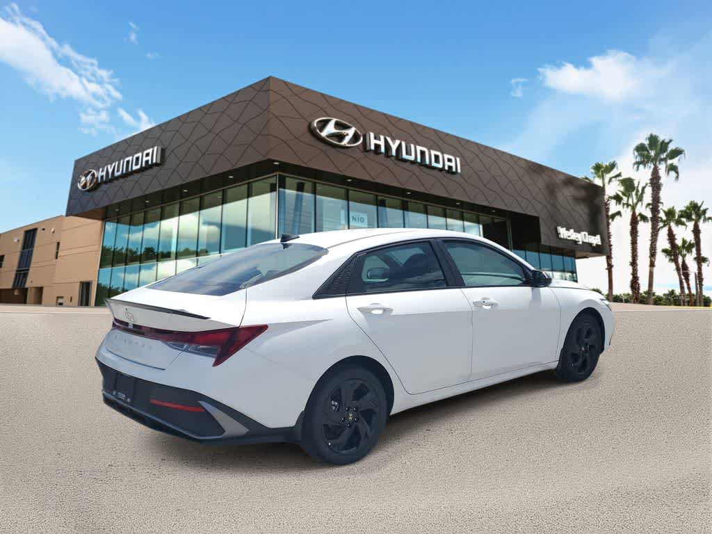 Thumbnail: 2026 Hyundai Elantra - 3