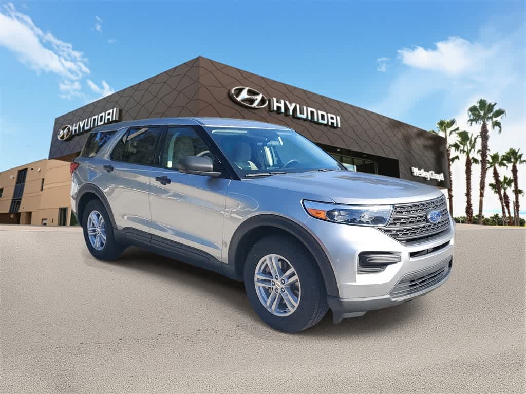 Thumbnail: 2022 Ford Explorer - 4