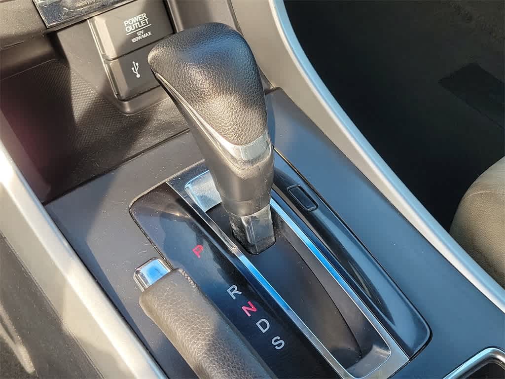 Thumbnail: 2013 Honda Accord - 29