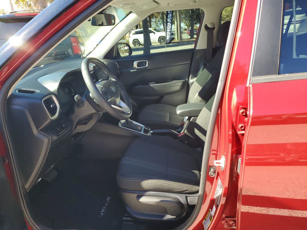 Thumbnail: 2024 Hyundai Venue - 21