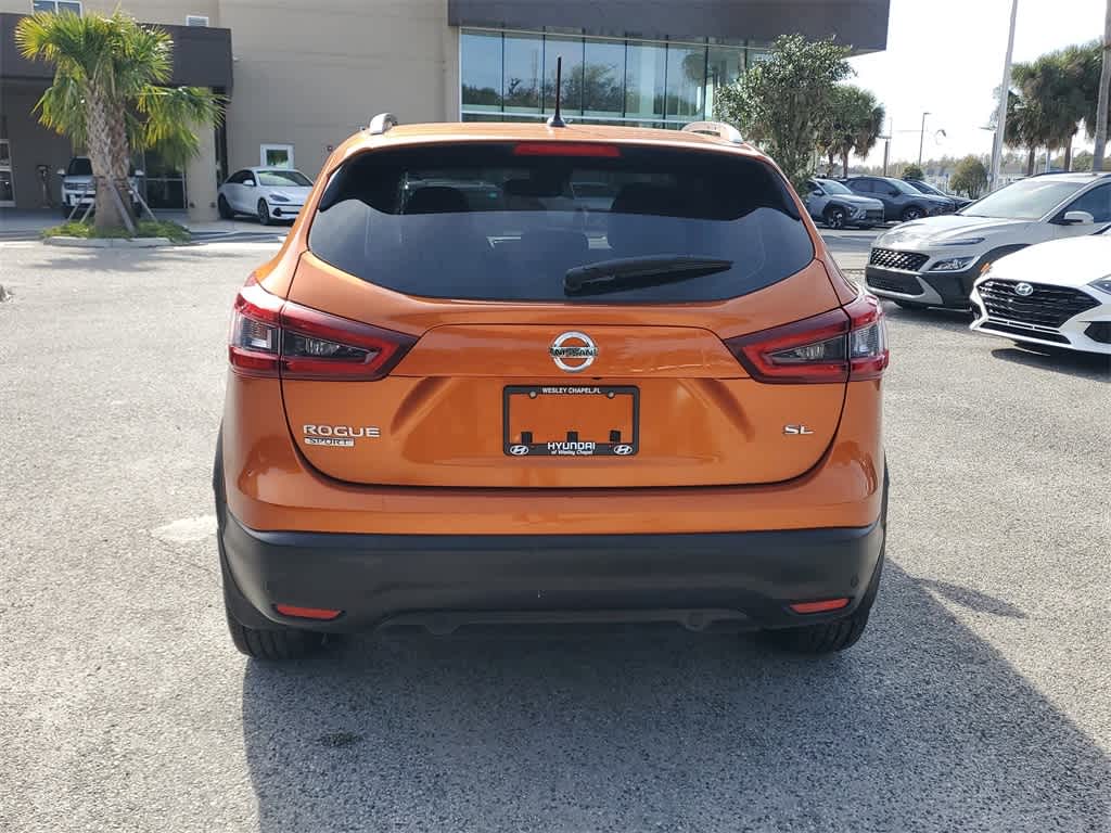 Thumbnail: 2021 Nissan Rogue Sport - 10