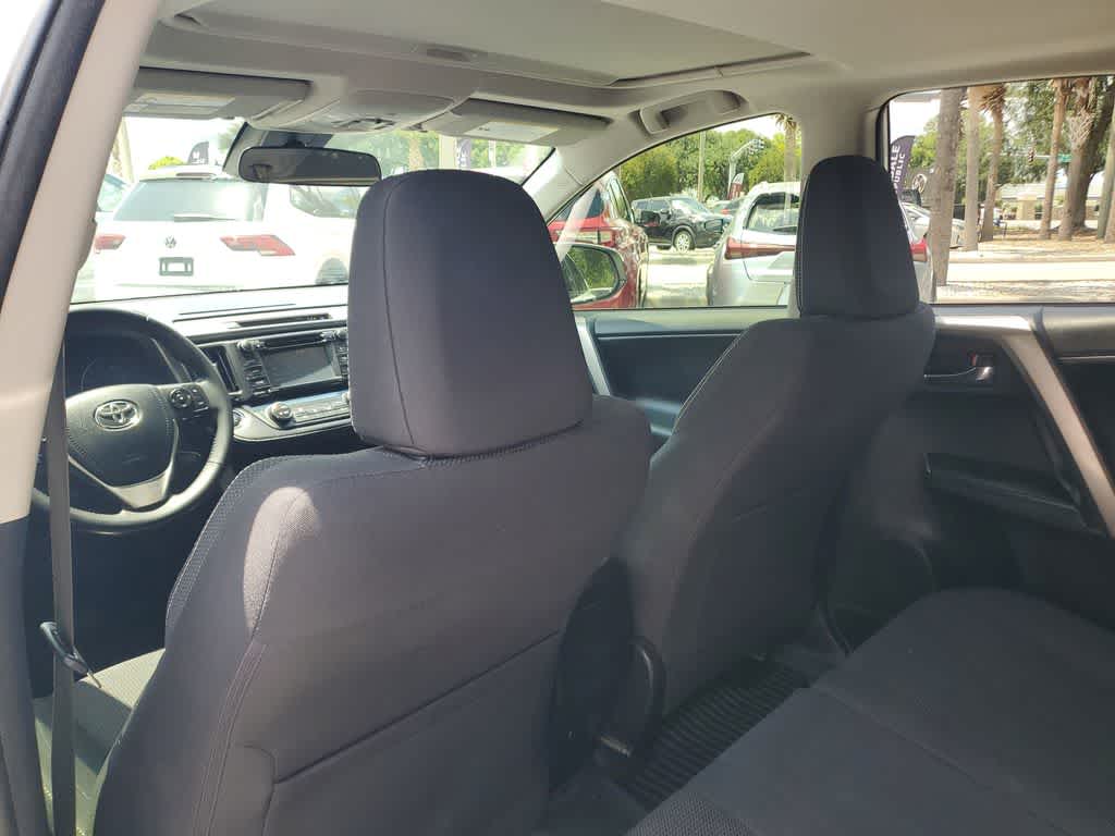 Thumbnail: 2018 Toyota RAV4 - 11