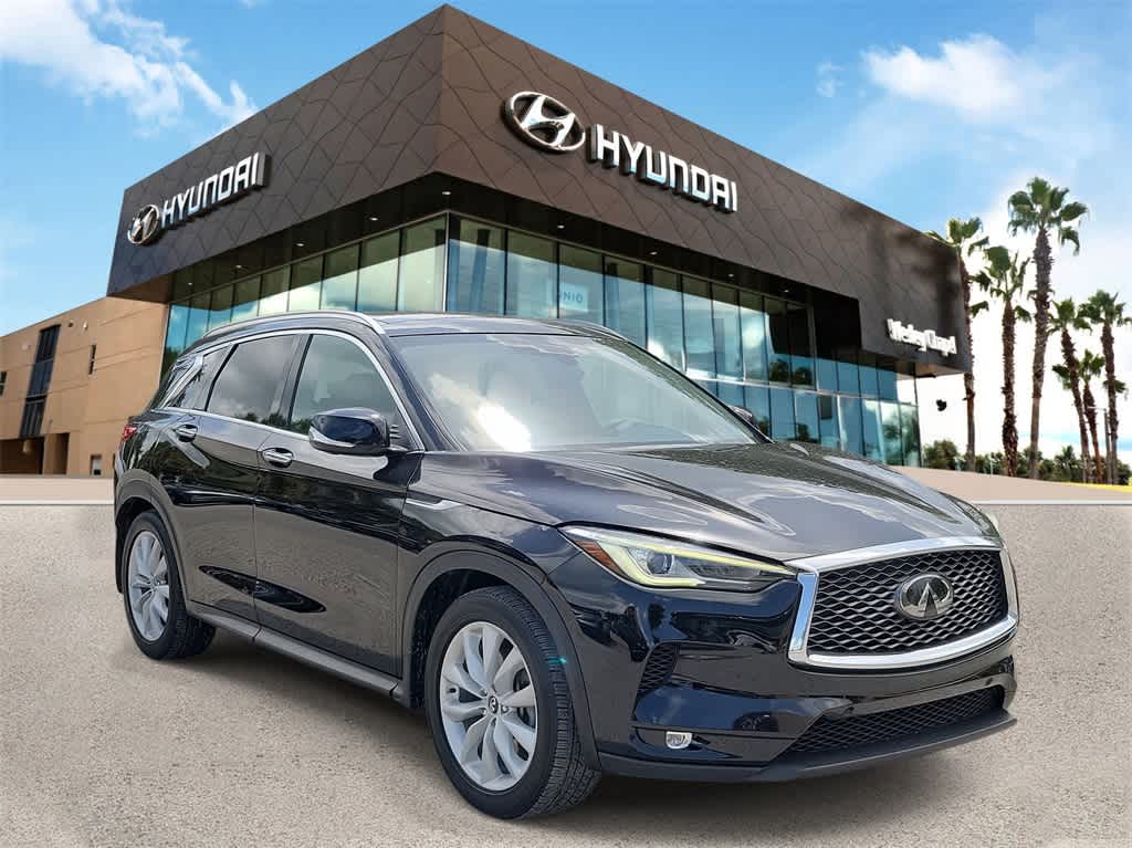 Thumbnail: 2019 INFINITI QX50 - 4