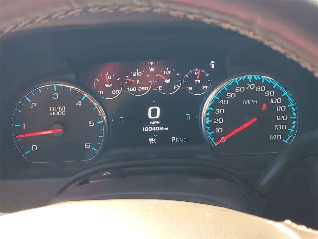 Thumbnail: 2018 Chevrolet Suburban - 25